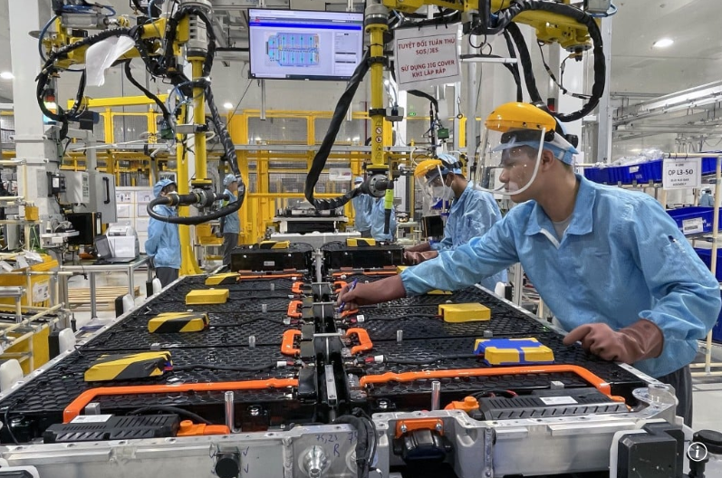 Tạm hoãn thuế 90 ngày, đơn hàng từ Mỹ ùn ùn đổ về các nhà máy tại Việt Nam - ảnh 1