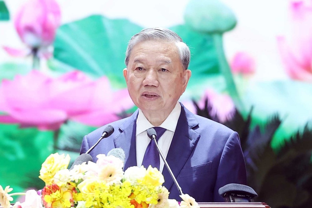 Tổng Bí thư Tô Lâm: Phấn đấu mỗi người dân được khám sức khỏe ít nhất 1 lần/năm - ảnh 1