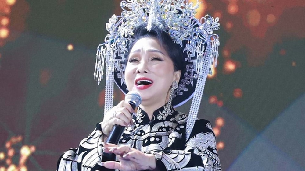 Nữ NSND là Tiến sĩ cải lương đầu tiên của Việt Nam được Forbes vinh danh, từng sinh quý tử cho tỷ phú Pháp, tuổi 80 lẻ loi trong biệt thự 1.200m2 - ảnh 2