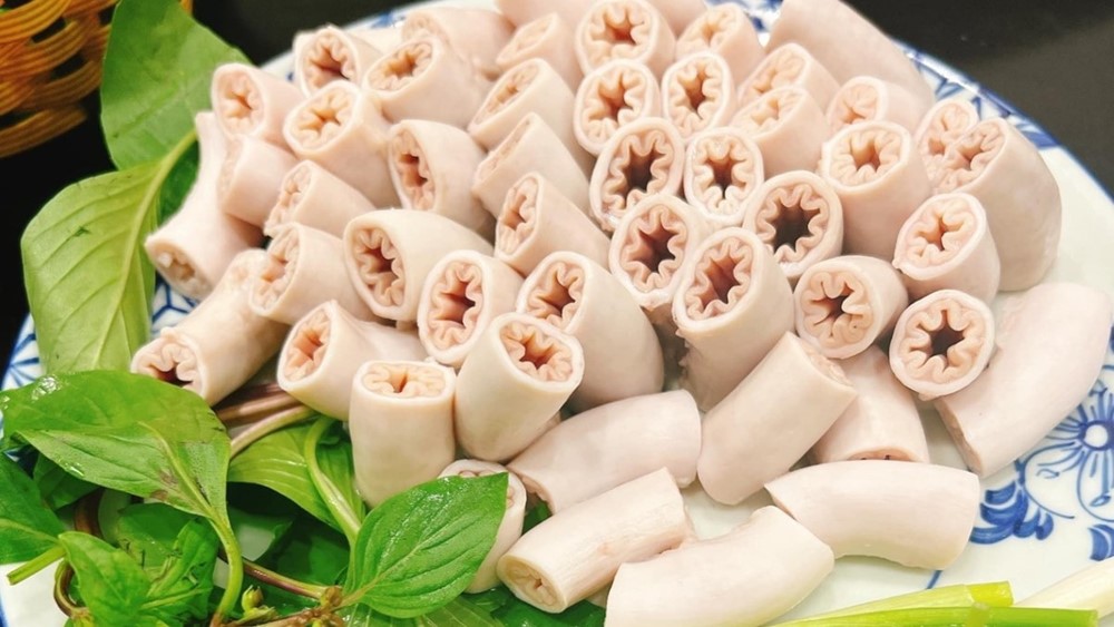 Phần lòng này của heo 'hàng nghìn con mới có một đoạn ngắn', giá 4 triệu đồng/kg người dân vẫn tranh nhau mua: Chuyên gia cảnh báo nguy hiểm! - ảnh 3