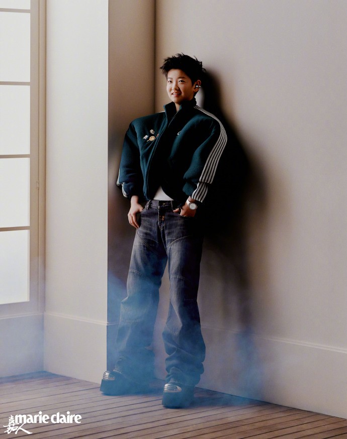 VĐV đại diện châu Á tham gia nghi thức tắt đuốc Olympic Paris: Doanh thu tạp chí hơn 107 tỷ đồng/ngày, lập kỷ lục chưa từng có trong lịch sử Trung Quốc - ảnh 4