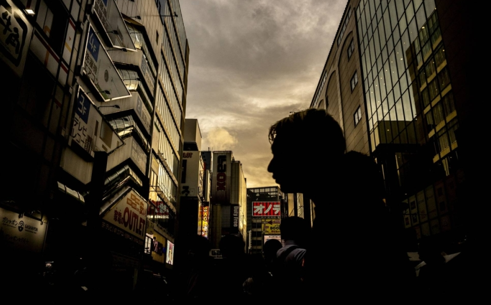 Hơn 800 công ty phá sản trong một tháng, chuyện gì đã xảy ra ở nền kinh tế lớn thứ 4 thế giới?  - ảnh 1