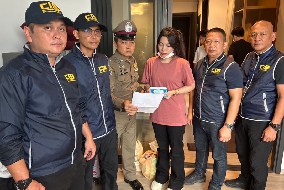 Bắt cô gái dụ dỗ sư trụ trì biển thủ 234 tỷ đồng của nhà chùa, gây bê bối rúng động Đông Nam Á - ảnh 4