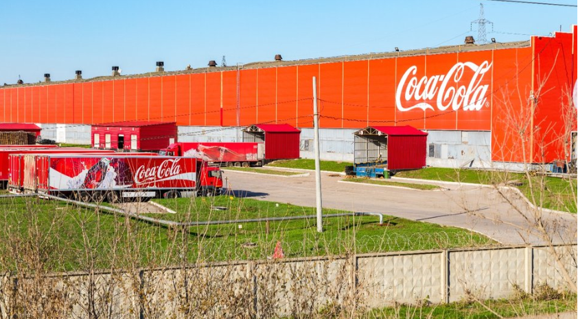 Coca-Cola đóng cửa nhà máy 31 năm tuổi, bị chỉ trích vì thải ra đại dương 602 triệu kg rác thải nhựa mỗi năm - ảnh 1