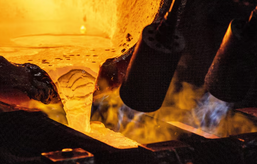 Hơn 60 tấn vàng vận chuyển cấp tốc sang Thụy Sĩ: Chuyện gì đang xảy ra? - ảnh 1