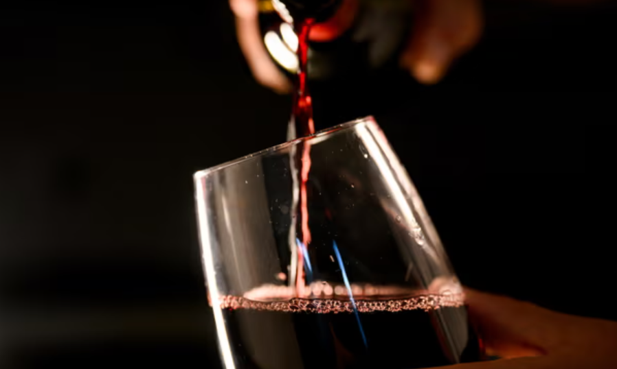 Phát hiện hóa chất độc hại trong 39 loại rượu vang, đe dọa nghiêm trọng sức khỏe sinh sản con người - ảnh 1