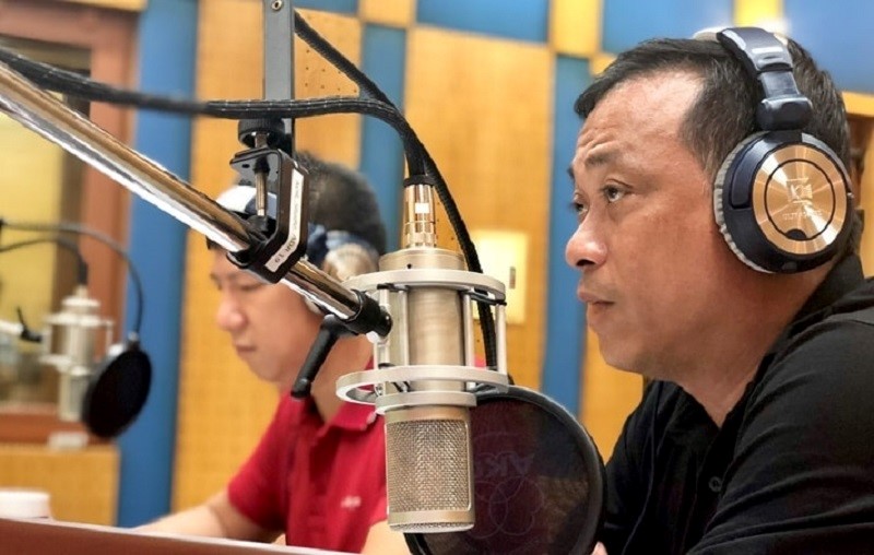 Nam BLV nổi tiếng cả nước là con trai huyền thoại Thể Công, U60 mang quân hàm Thượng tá, chức Phó Giám đốc  - ảnh 2