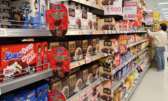 Nền kinh tế lớn thứ 4 châu Á quay cuồng vì ‘bão giá’: Ăn mỳ gói kèm trứng chần cũng là một điều xa xỉ - ảnh 3