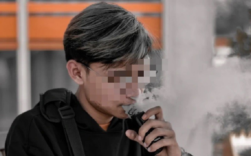 Sắp tới, không ngăn người khác hút thuốc lá điện tử có thể bị phạt nặng - ảnh 1