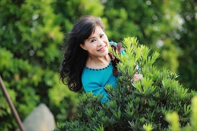 Nữ NSƯT lúc 6 tuổi được Bác Hồ cho kẹo là chủ nhân của nhiều ca khúc cách mạng nổi tiếng, bố làm ở Cục Cảnh vệ - ảnh 4