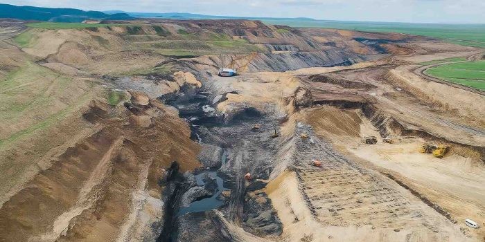 Láng giềng Việt Nam bất ngờ phát hiện kho báu dưới lòng đất trị giá hơn 4 triệu tỷ đồng, đủ dùng trong 60.000 năm khiến thế giới ngỡ ngàng - ảnh 1