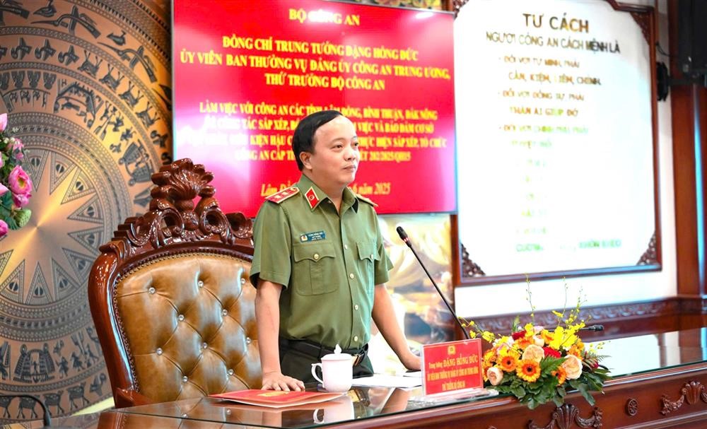 Thứ trưởng Bộ Công an giao nhiệm vụ quan trọng cho công an 3 tỉnh - ảnh 1