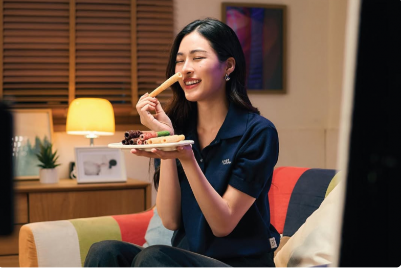 Á hậu xin lỗi vì bán bánh trứng kém chất lượng trên mạng xã hội, sẵn sàng hoàn tiền cho khách - ảnh 1