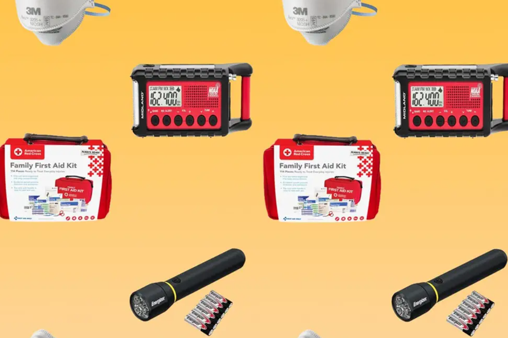 Người dân đổ xô đi mua đèn pin, đồ ăn dự trữ...: Chuyện gì đã xảy ra tại nền kinh tế lớn nhất thế giới?   - ảnh 1