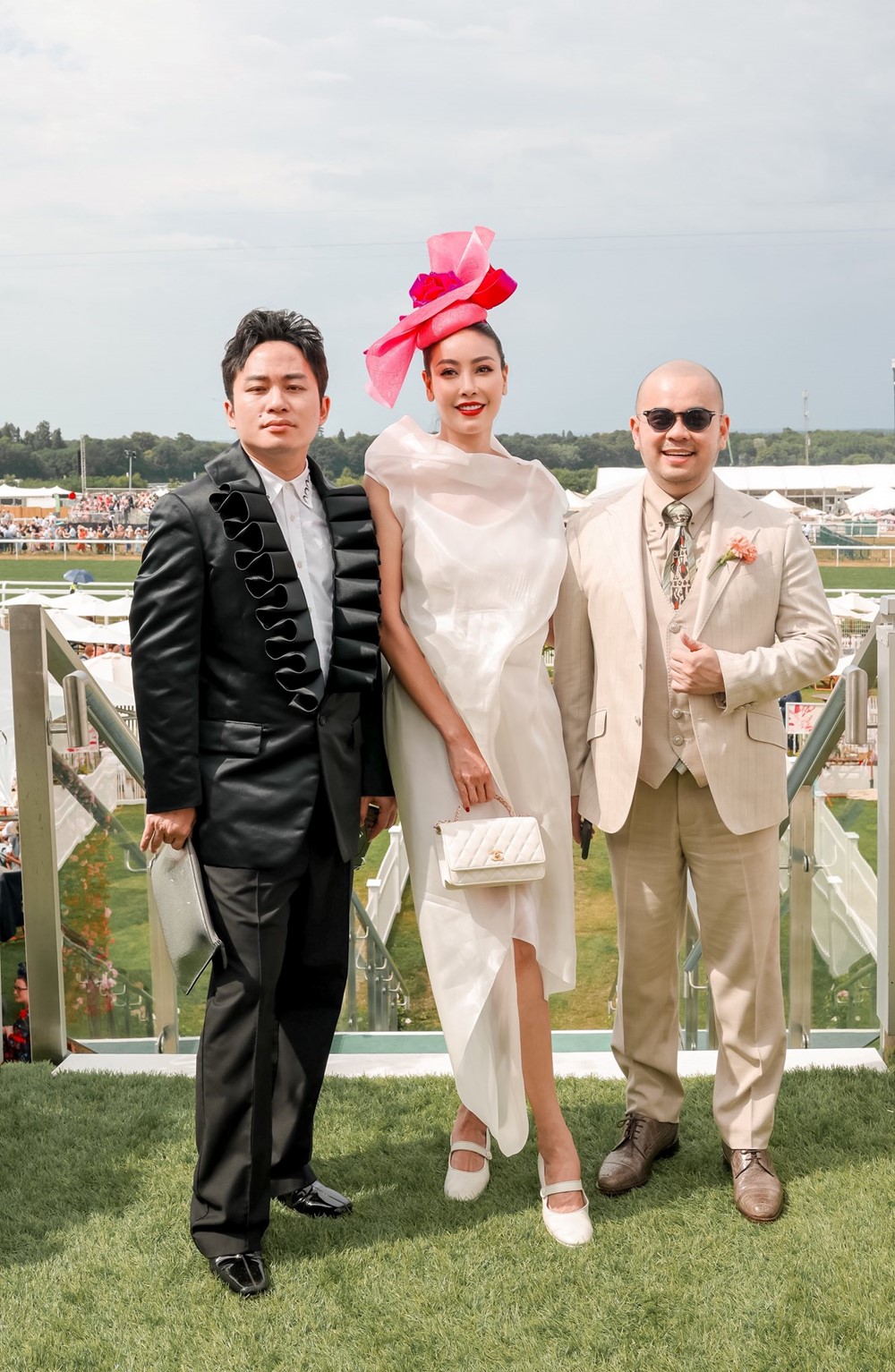 Hoa hậu trẻ nhất lịch sử Việt Nam dự sự kiện quyền quý top 1 nước Anh - ảnh 3