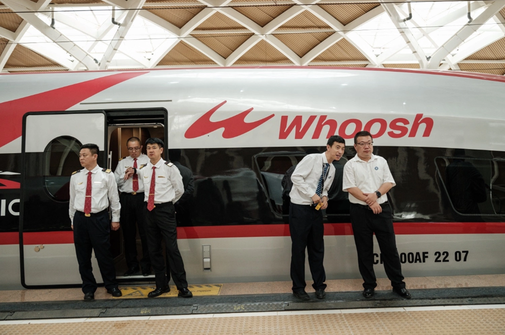 Chọn nhà thầu Trung Quốc, tuyến đường sắt cao tốc trọng điểm chậm tiến độ 4 năm và đội vốn hơn 7 tỷ USD - ảnh 2