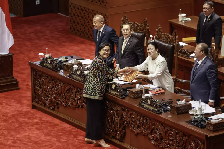 Nợ ngập đầu, nền kinh tế lớn nhất Đông Nam Á chi tới 34 tỷ USD để trả lãi vay - ảnh 1