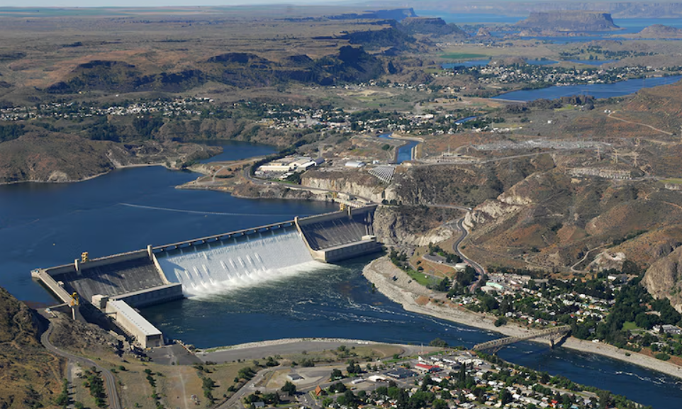 Huy động 11.000 công nhân xây dựng đập thủy điện có sức chứa gấp 1,2 lần thủy điện Hòa Bình, vốn đầu tư hơn 140.000 tỷ đồng - ảnh 1