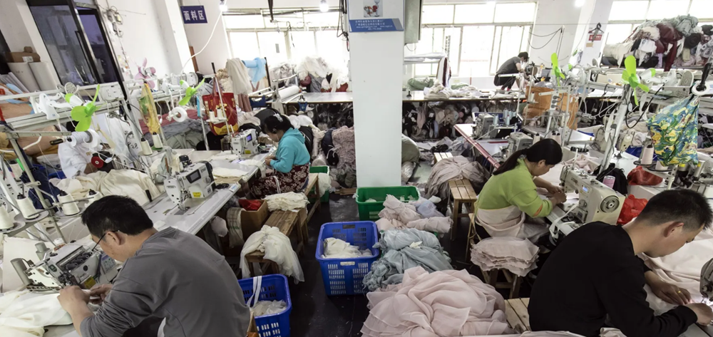 Hàng loạt công ty Mỹ ồ ạt tìm cách rút khỏi Trung Quốc, chuyện gì đang xảy ra? - ảnh 1