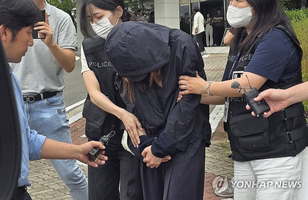 Chấn động đường dây 250 thầy cô giáo bán đề thi, mỗi người trục lợi gần 1,6 tỷ đồng - ảnh 2