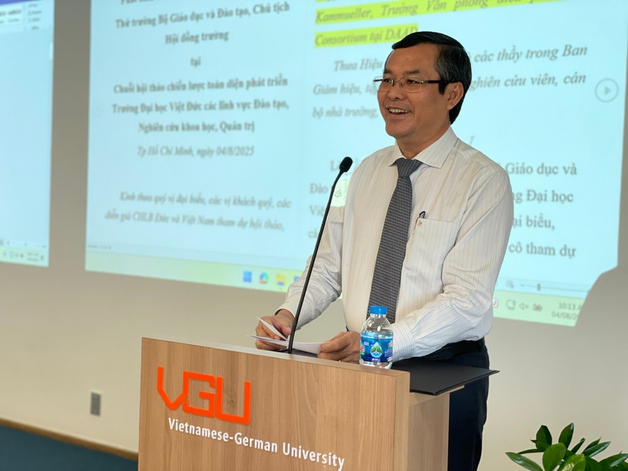 Trường đại học 5.000 tỷ ở thành phố đông dân nhất Việt Nam vừa nhận nhiệm vụ quan trọng từ Thứ trưởng - ảnh 1