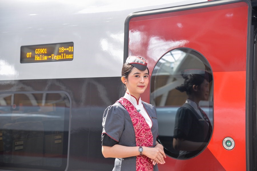 Chọn nhà thầu Trung Quốc, dự án đường sắt cao tốc huyết mạch chậm tiến độ 4 năm, đội vốn hơn 31.000 tỷ đồng - ảnh 2