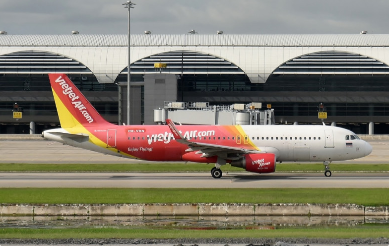 Tuyển thêm 5.000 nhân viên ở Thái Lan, VietJet tham vọng gì ở 'xứ sở Chùa Vàng'? - ảnh 2