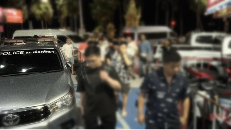 Đột kích biệt thự hơn 8 tỷ đồng, bắt 26 người Trung Quốc trong đường dây cho vay nặng lãi xuyên biên giới - ảnh 2