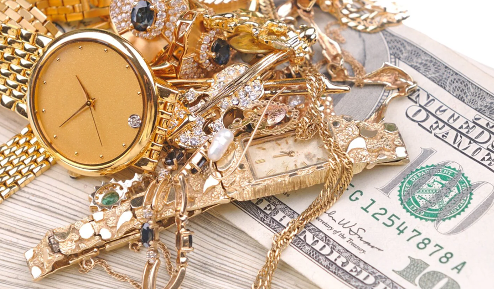 Đột kích xuyên ngày đêm, cảnh sát ra lệnh phong tỏa hàng loạt bất động sản, thu giữ hơn 60 thỏi vàng, đồ hiệu...tổng trị giá 49.000 tỷ đồng - ảnh 1