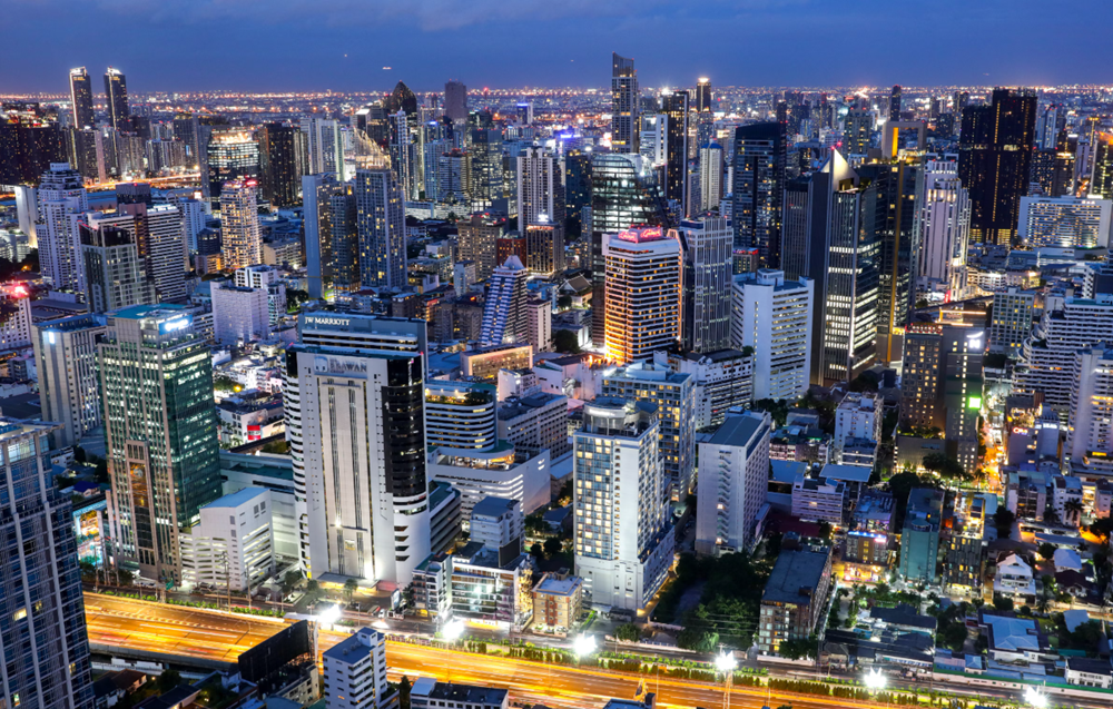 Nền kinh tế lớn thứ hai Đông Nam Á lung lay: Người dân nợ nần ngập đầu, NHTW nới lỏng tiền tệ giữa sức ép thuế quan - ảnh 1