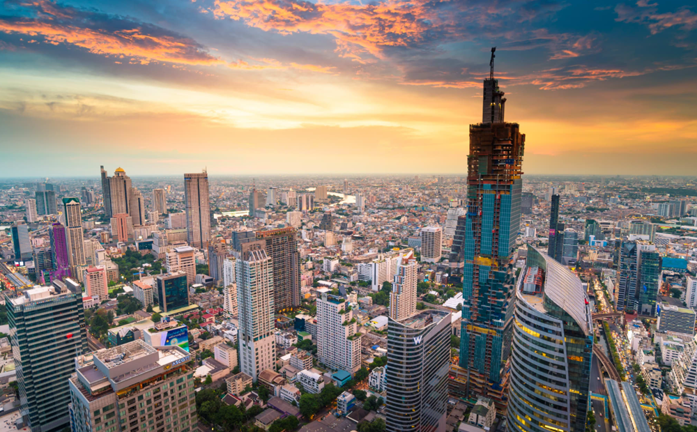 Nền kinh tế lớn thứ 2 Đông Nam Á lung lay: Người dân nợ nần ngập đầu, thị trường chứng khoán 'báo động'  - ảnh 1