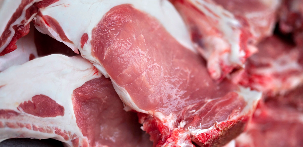 Phát hiện 37kg thịt lợn mốc xanh và bốc mùi thối trong căng tin trường tiểu học khiến dư luận chấn động - ảnh 2