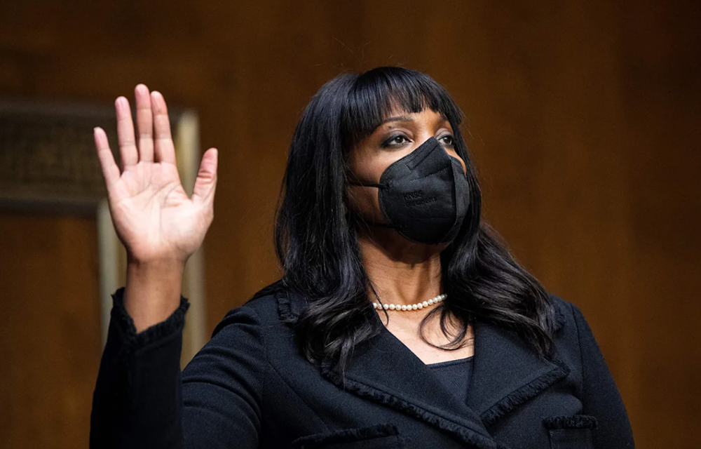 Ông Trump hạ lệnh, nữ Thống đốc Fed bị dồn ép đáp trả: 'Sẽ không từ chức' - ảnh 1