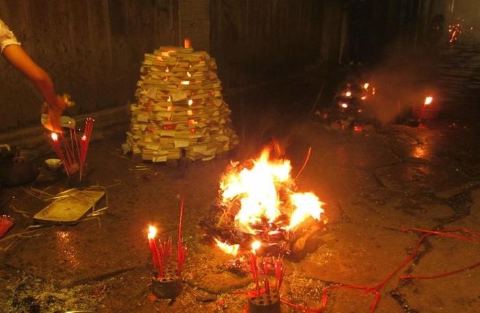 Từ 00h hôm nay 23/8, 'Cửa quỷ' đã mở, nhắc nhở không làm 10 điều, ai tuổi Tý, Tỵ, Thân đặc biệt chú ý - ảnh 1