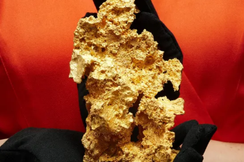 Lộ diện loại vàng hiếm nhất thế giới, có khối nặng hơn 16 cân - ảnh 1