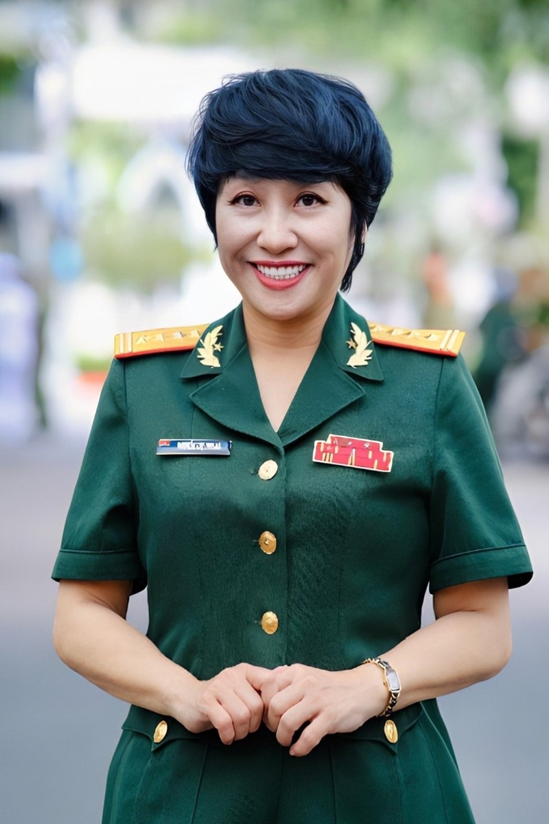 'Bóng hồng' đứng sau khối nghi trượng A80: Là Đại tá, NSND, từng góp mặt trong  2 sự kiện trọng đại của dân tộc, tuổi 50 nhận giải thưởng Nhà nước cao quý - ảnh 1