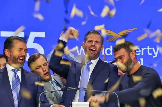 Con trai ông Trump bị loại khỏi HĐQT công ty tiền điện tử nổi tiếng - ảnh 1