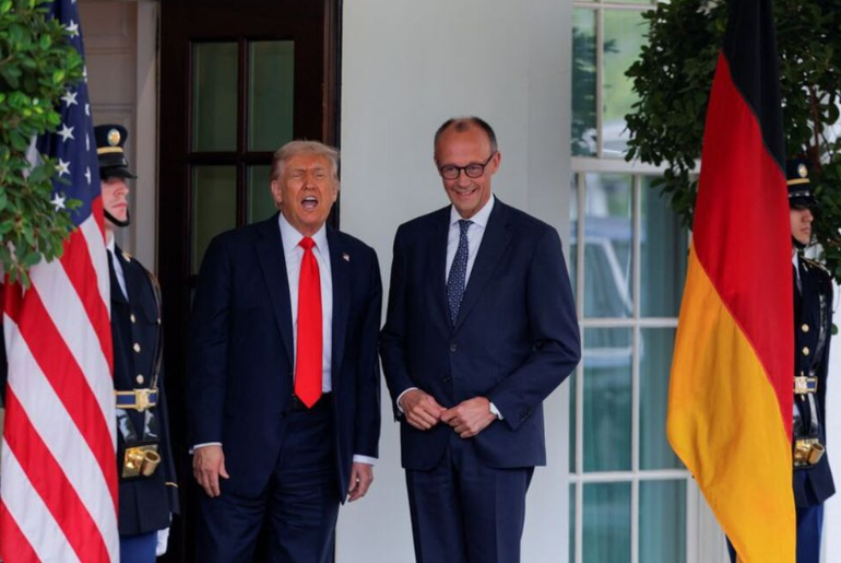 Nền kinh tế lớn nhất châu Âu 'ngấm đòn' thuế quan - ảnh 1