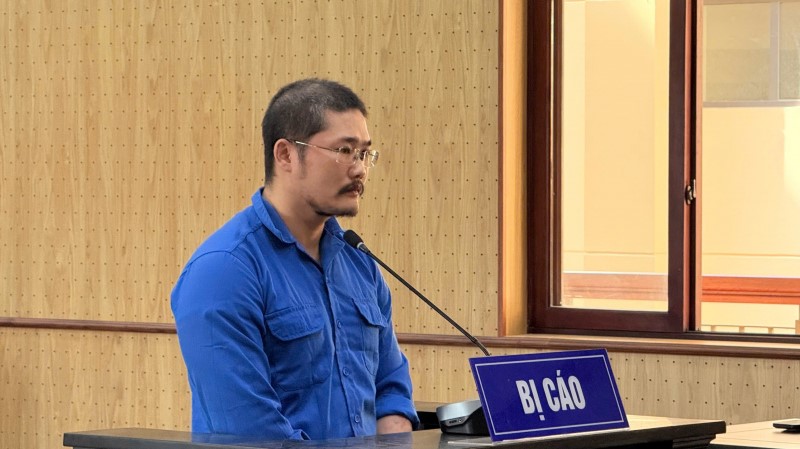 Tuyên phạt một cựu công chức phòng Nội vụ 15 năm tù - ảnh 1