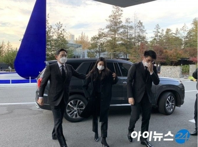 Quý tử Samsung từ bỏ quốc tịch Mỹ để nhập ngũ - ảnh 7