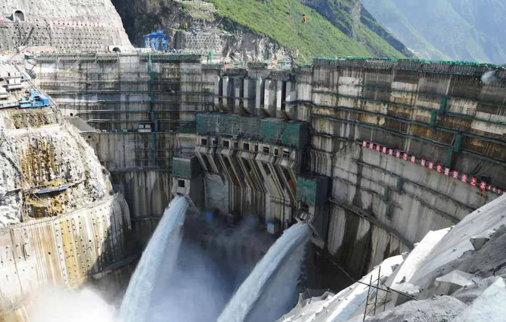 Di dời 7.000 người để xây dựng đập thủy điện có sức chứa bằng 4/5 thủy điện Hòa Bình, vốn đầu tư hơn 200.000 tỷ đồng - ảnh 2