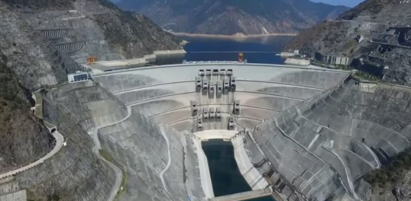 Di dời 7.000 người để xây dựng đập thủy điện có sức chứa bằng 4/5 thủy điện Hòa Bình, vốn đầu tư hơn 200.000 tỷ đồng - ảnh 1