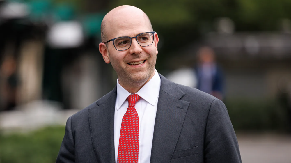 Đêm trước quyết định lãi suất, ông Trump thành công 'cài người' Nhà Trắng vào Fed: Chuyện gì xảy ra? - ảnh 1