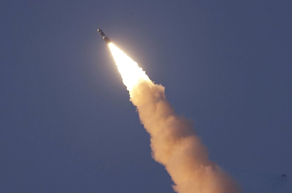 Tên lửa xuyên lục địa tầm bắn 15.000km có khả năng làm 'rung chuyển' cuộc chơi quân sự toàn cầu? - ảnh 1