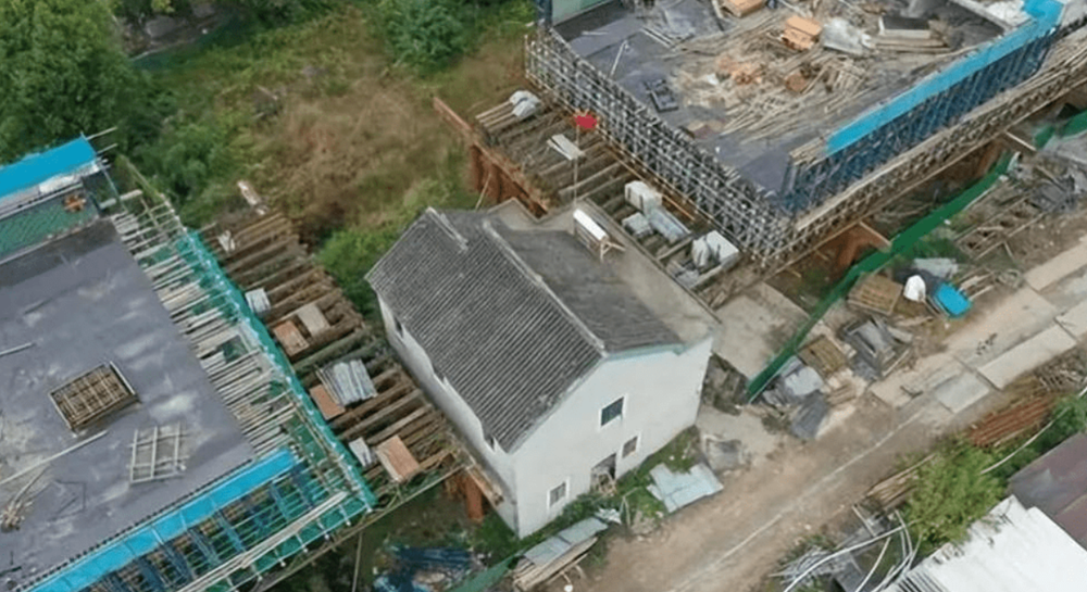 Nhà bà T. không chịu di dời khiến dự án đường sắt cao tốc chậm tiến độ 2 năm, tuyên bố phải nhận bồi thường 370 tỷ đồng mới rời đi - ảnh 1