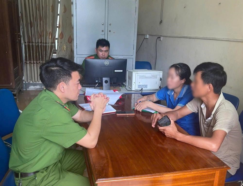 Cảnh báo 'nóng' liên quan đến dịch vụ đăng ký thường trú cho trẻ em - ảnh 1