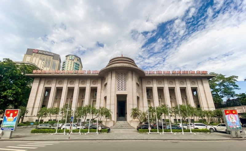 NHNN bơm ròng hơn 29.000 tỷ đồng sau 4 tuần hút vốn - ảnh 1