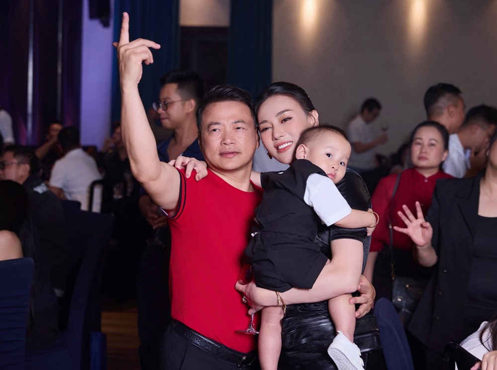 Vợ Shark Bình có động thái mới - ảnh 2