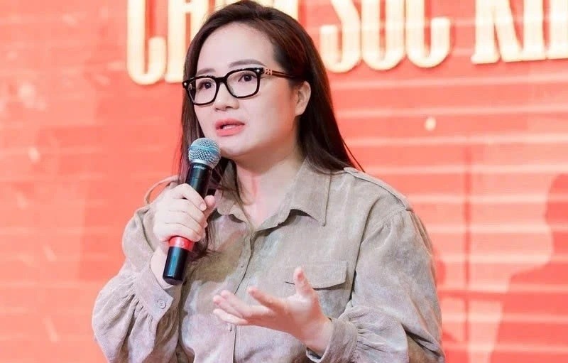 Nữ doanh nhân nổi tiếng vừa bị bắt giam: Từ xuất thân nghèo khó trở thành bà chủ của công ty dược, từng vướng vào hàng loạt ồn ào gây xôn xao MXH - ảnh 1