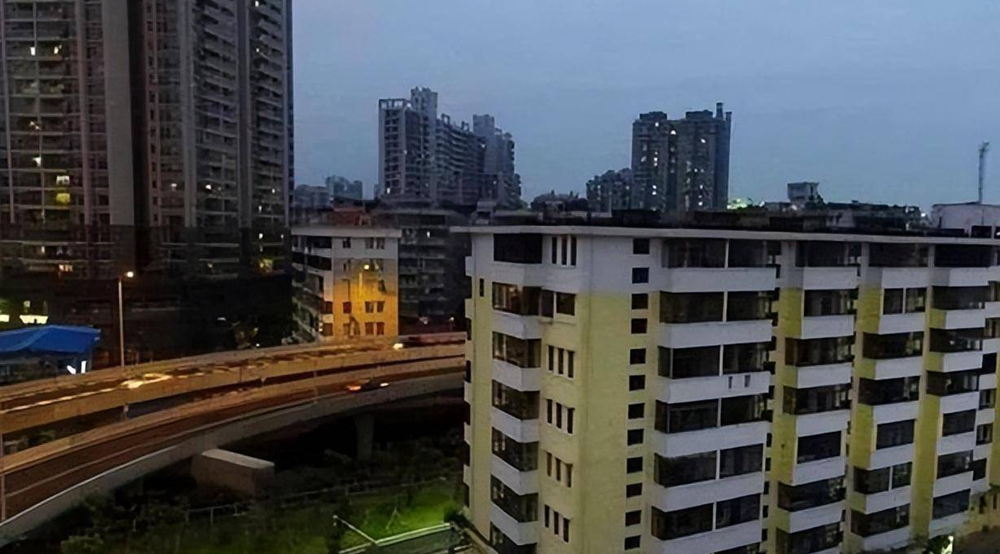 Nhà ông Q. không chịu di dời khiến cả dự án cầu vượt phải đổi thiết kế, tuyên bố phải nhận bồi thường 37 tỷ đồng hoặc 3 căn nhà mới rời đi - ảnh 3